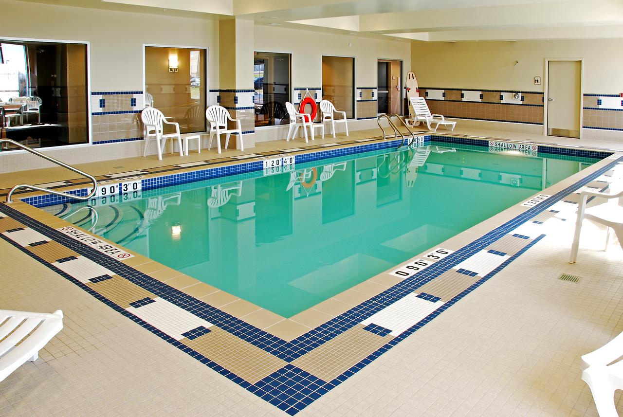 Holiday Inn Express Hotel & Suites St. Louis - NE Lambert Field - thumb 0