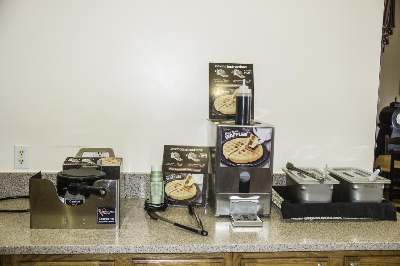 Americas Best Value Inn St. Louis / South - thumb 11