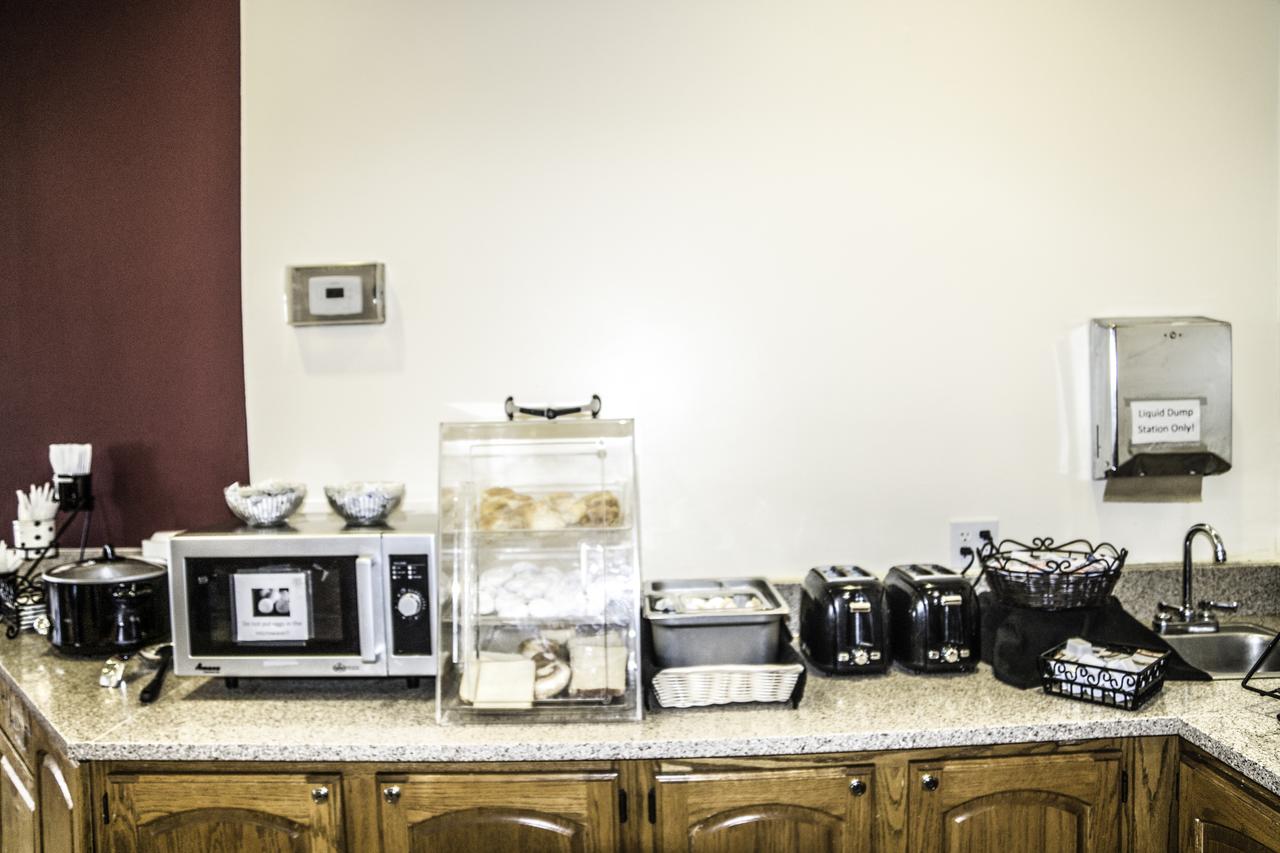 Americas Best Value Inn St. Louis / South - thumb 7