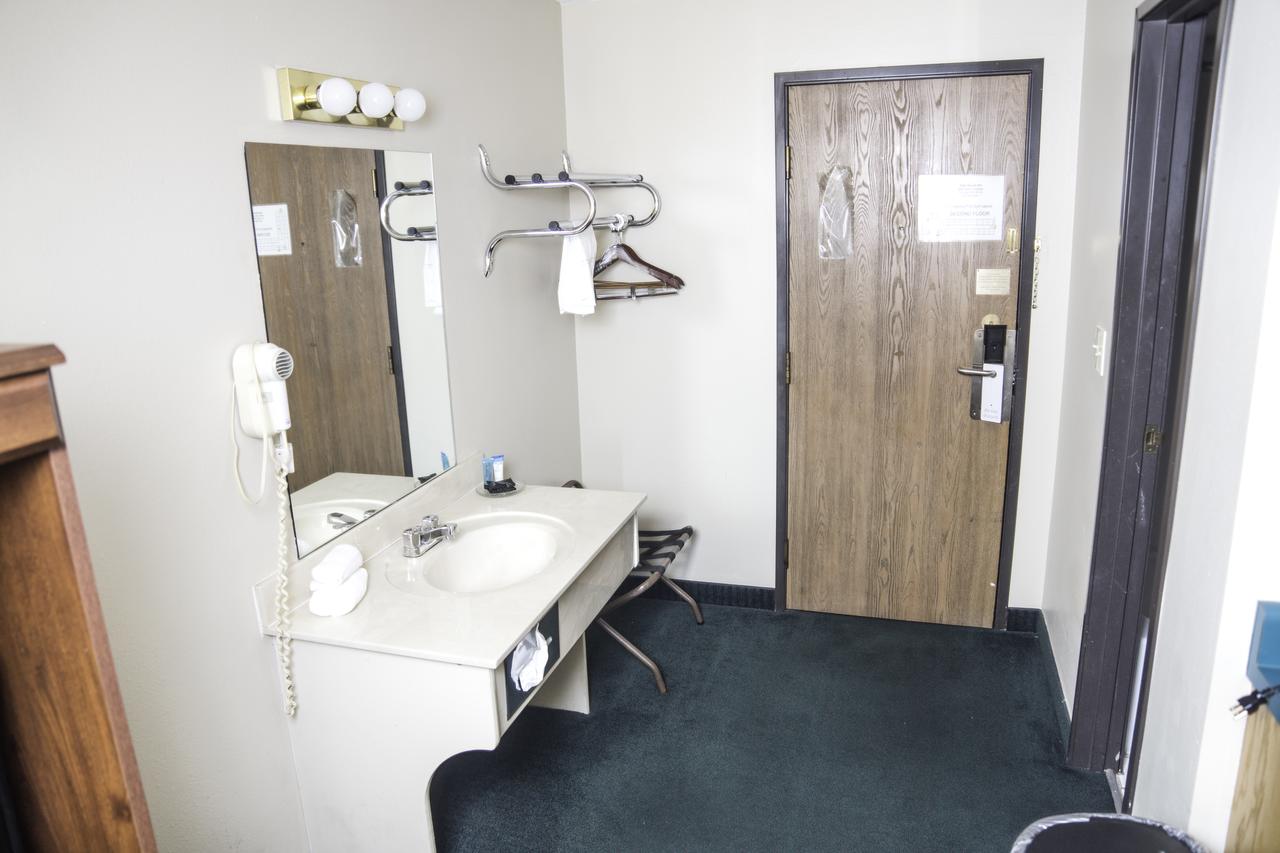 Americas Best Value Inn St. Louis / South - thumb 8