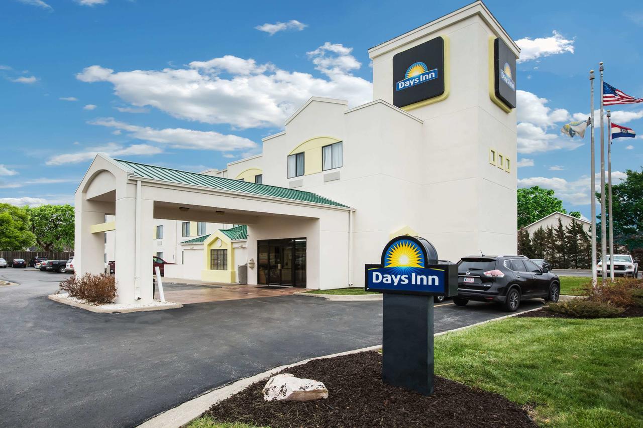 Days Inn By Wyndham Blue Springs - thumb 16