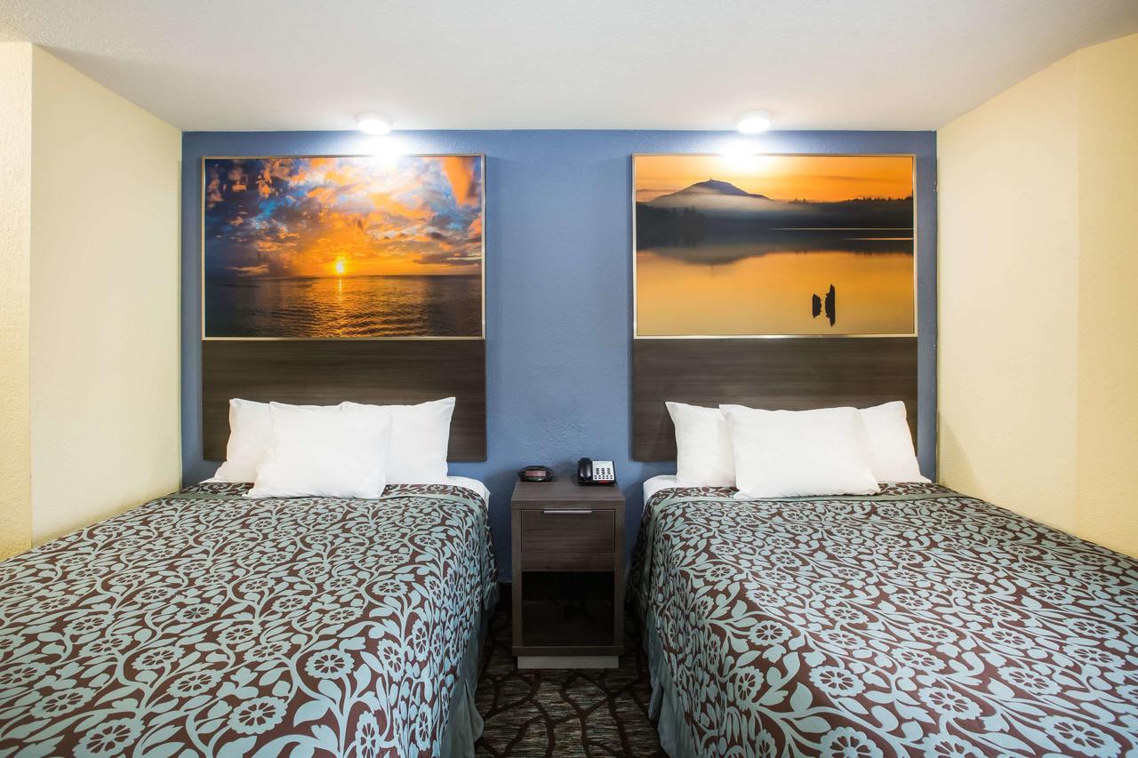 Days Inn By Wyndham Blue Springs - thumb 8