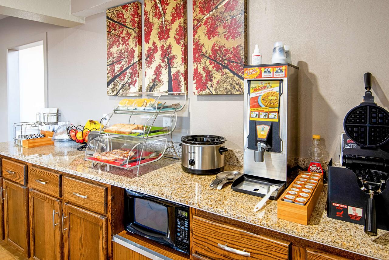 Red Roof Inn Cameron - thumb 15