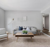 Spacious Flat  Gym  Pool  Tennis - USA Accommodation