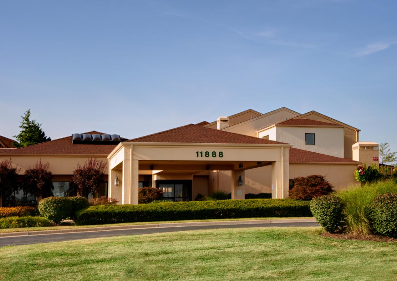 Courtyard St. Louis Westport Plaza - thumb 0