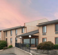 Super 8 by Wyndham Hannibal - USA Accommodation