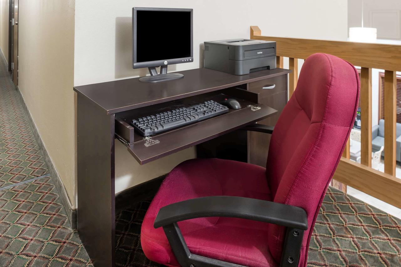 Super 8 By Wyndham West Plains - thumb 22