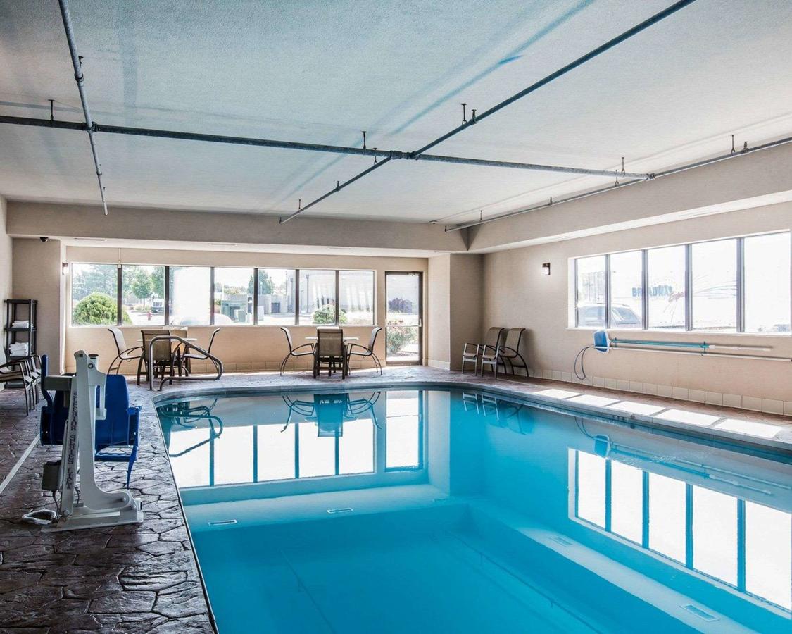 Comfort Inn Sullivan - thumb 16