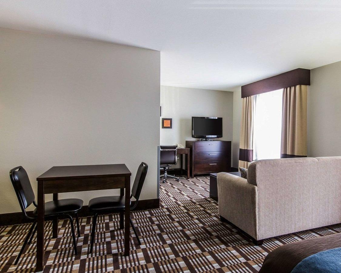 Comfort Inn Sullivan - thumb 26