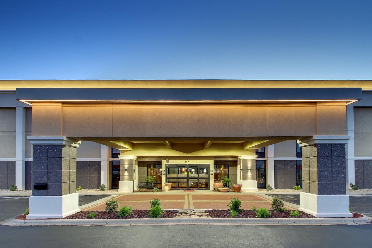 Hampton Inn Rolla - thumb 33