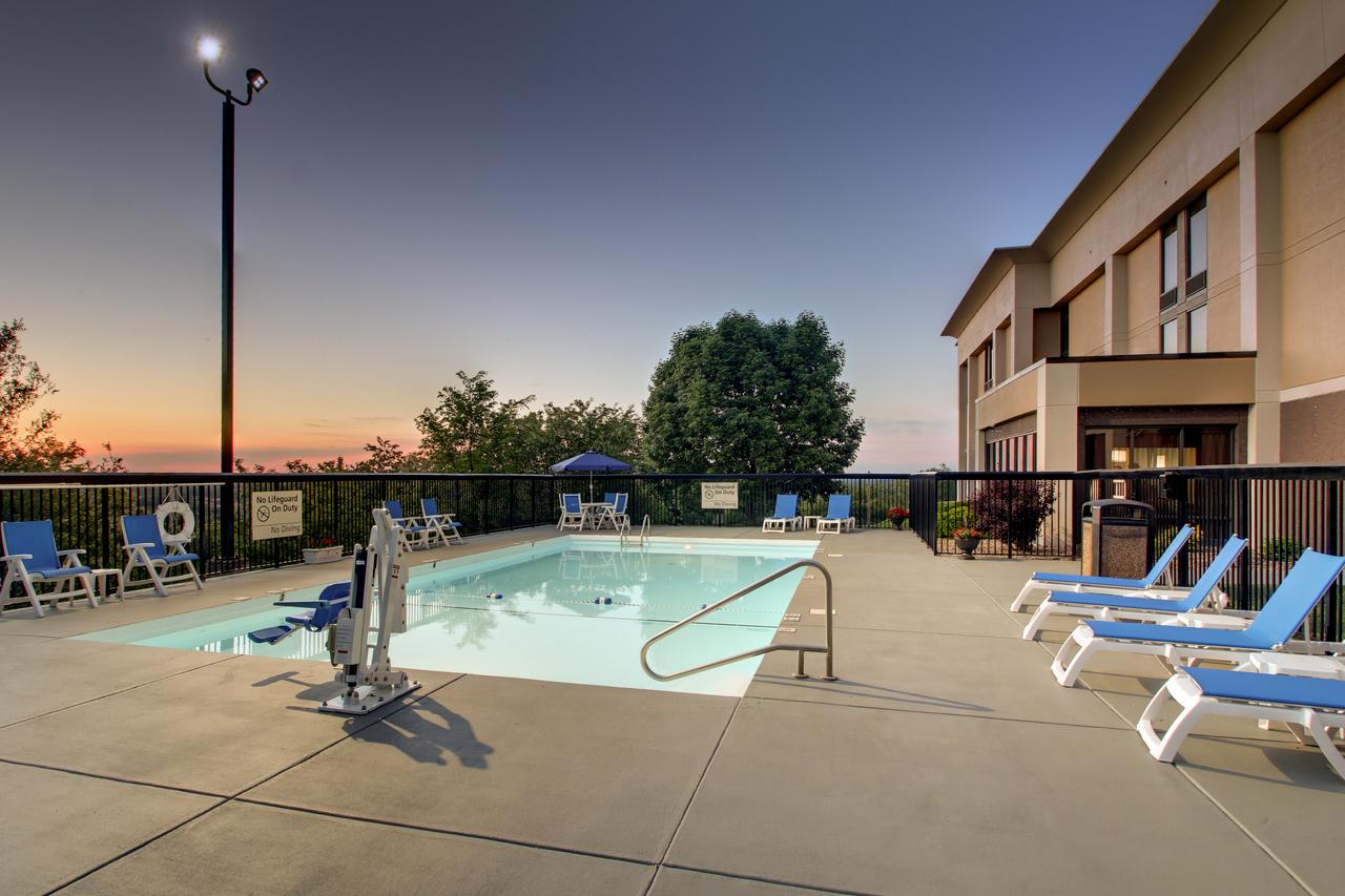 Hampton Inn Rolla - thumb 38