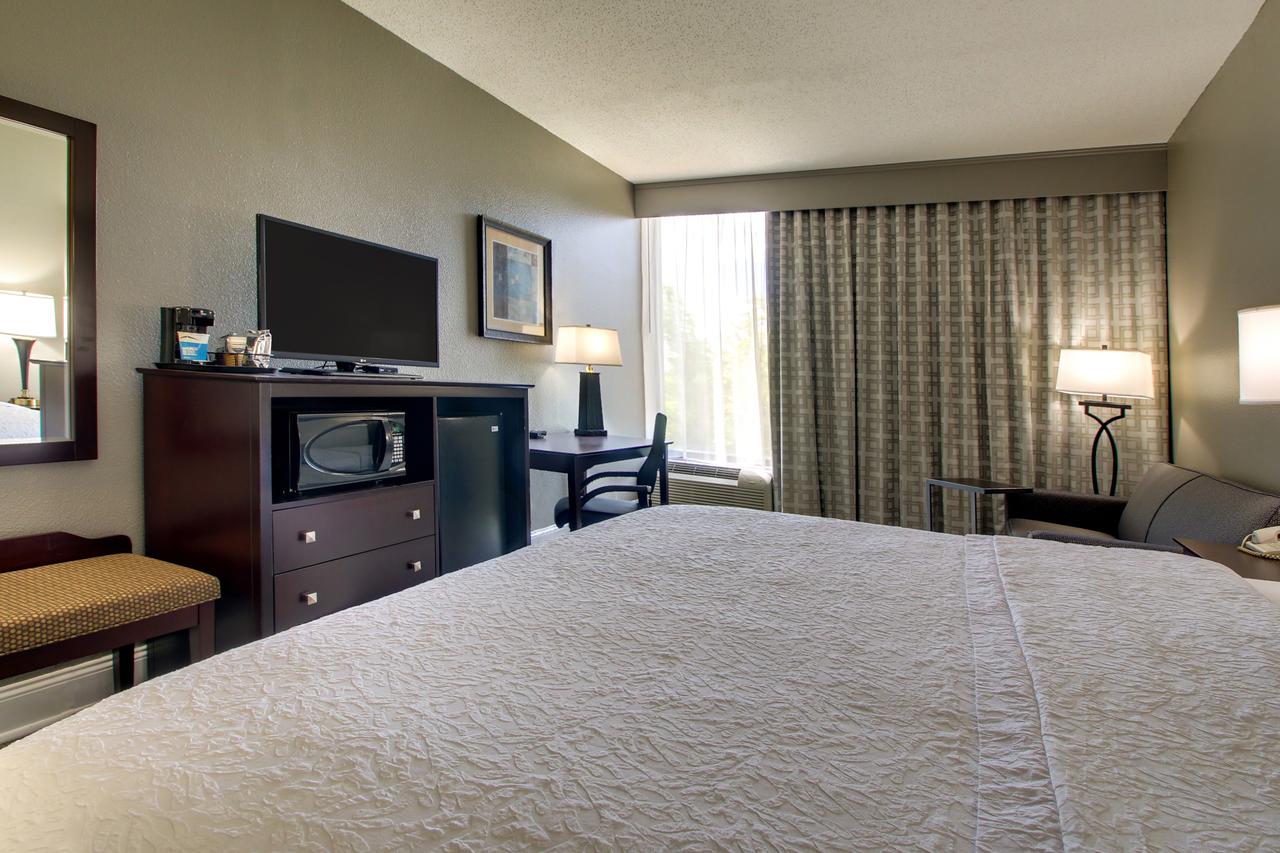 Hampton Inn Rolla - thumb 36