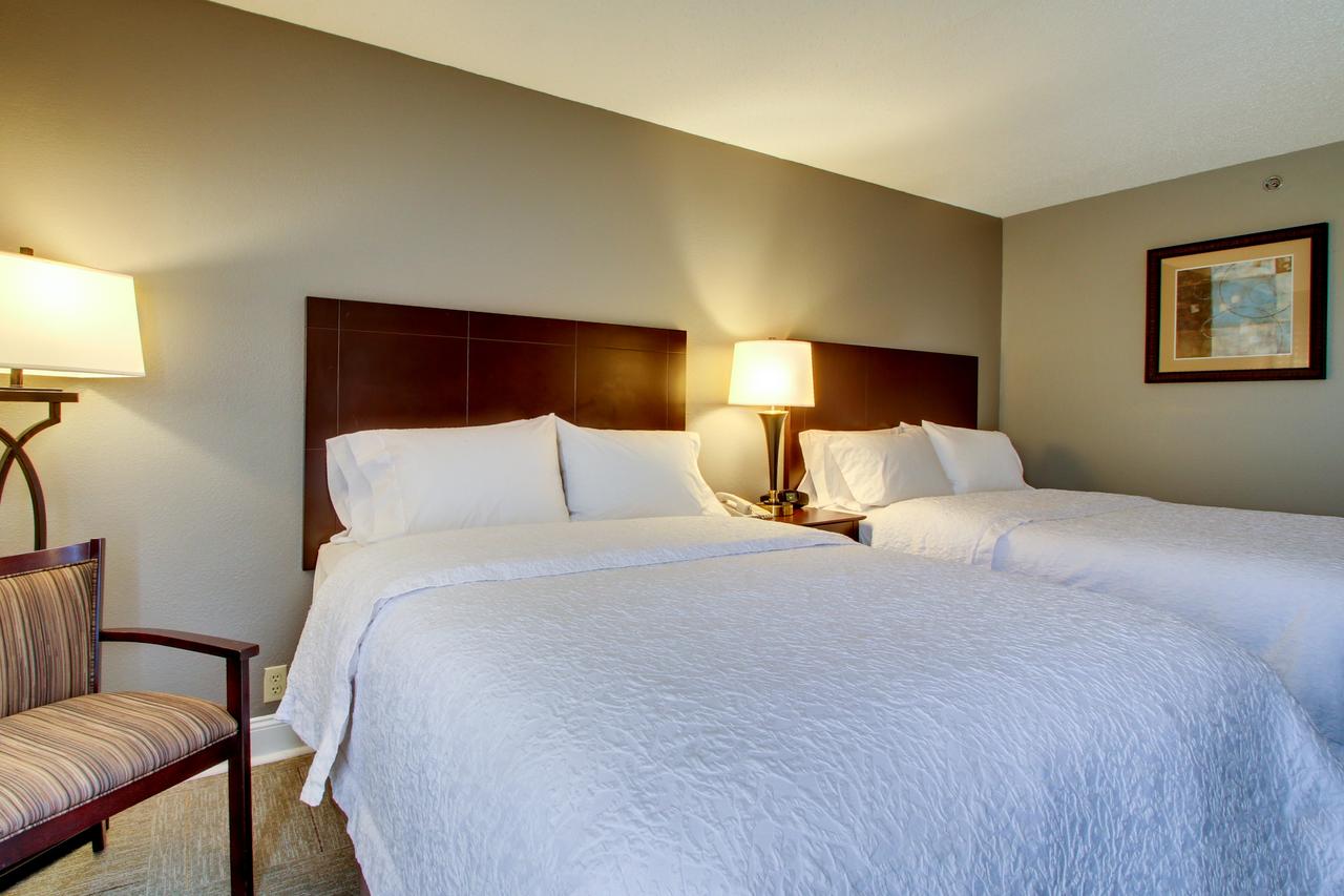 Hampton Inn Rolla - thumb 21
