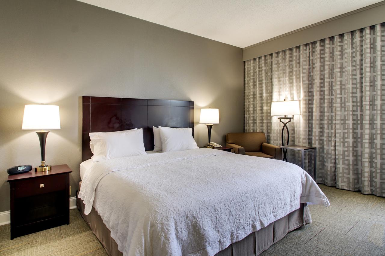 Hampton Inn Rolla - thumb 27