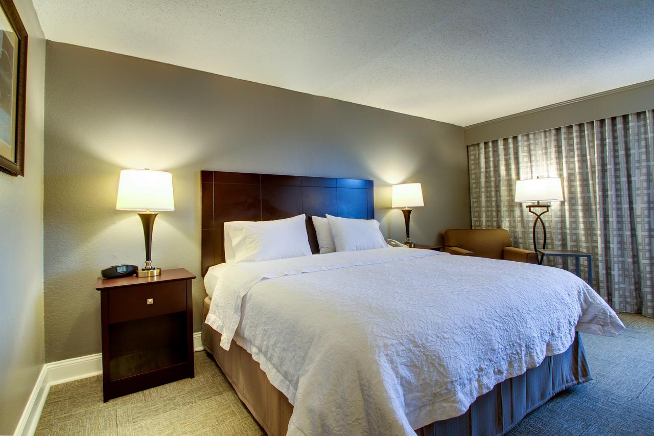 Hampton Inn Rolla - thumb 23