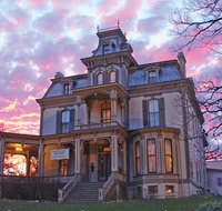 Garth Woodside Mansion Bed and Breakfast - USA Accommodation