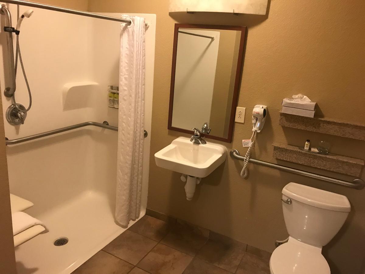 Candlewood Suites Kansas City Airport - thumb 4