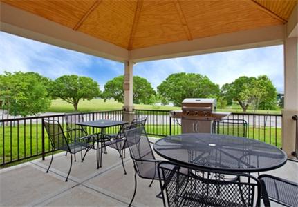 Candlewood Suites Kansas City Airport - thumb 35