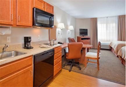 Candlewood Suites Kansas City Airport - thumb 25