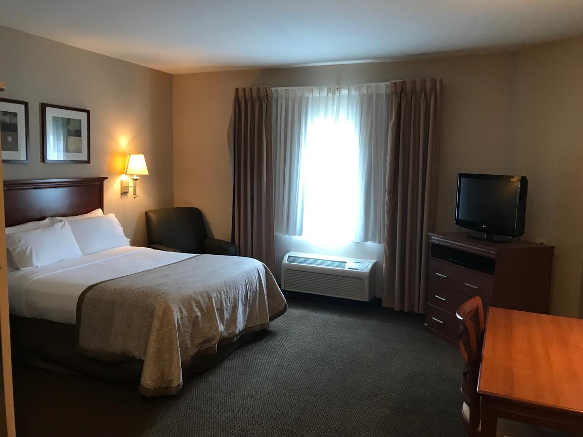 Candlewood Suites Kansas City Airport - thumb 5