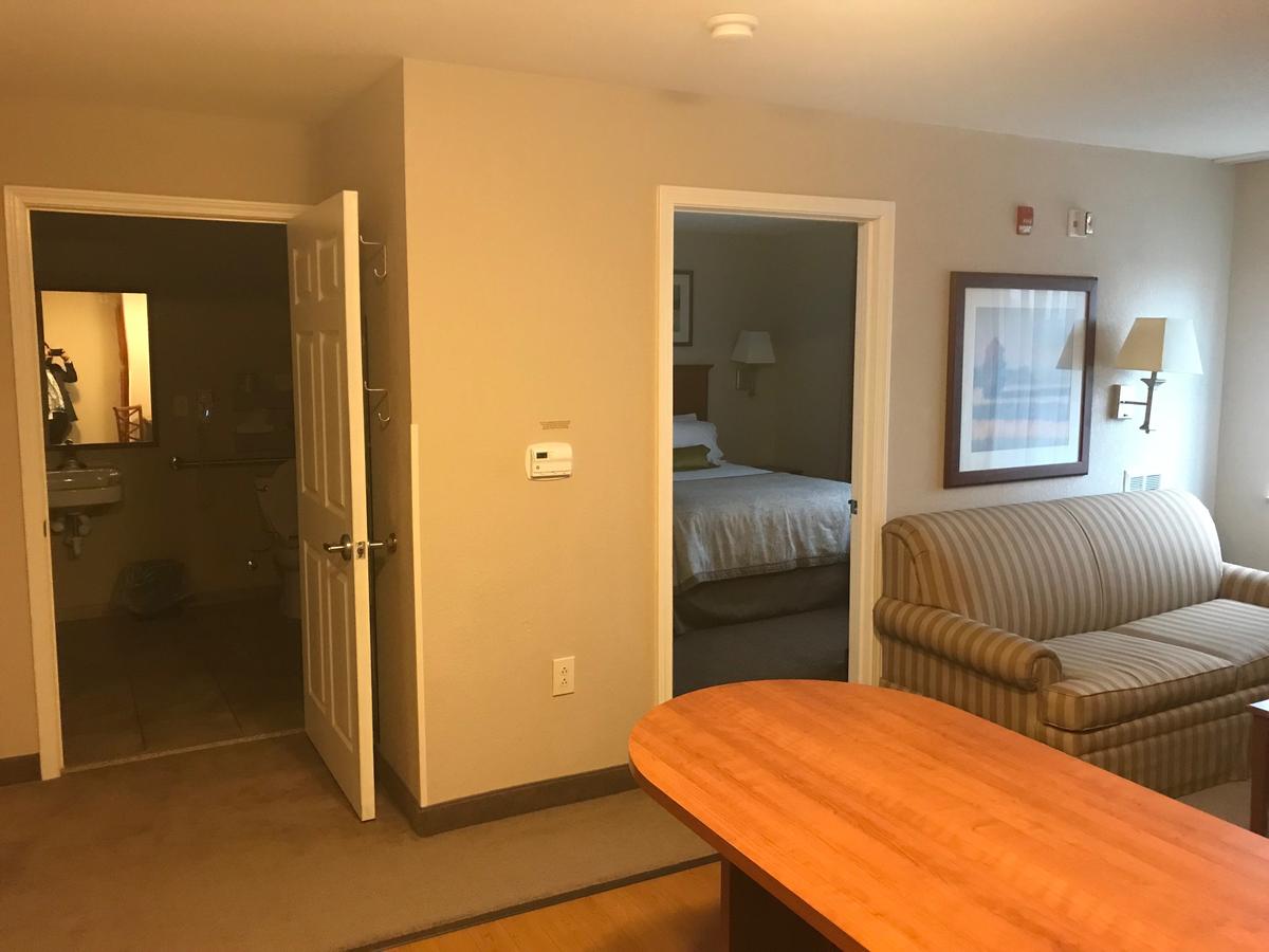 Candlewood Suites Kansas City Airport - thumb 1