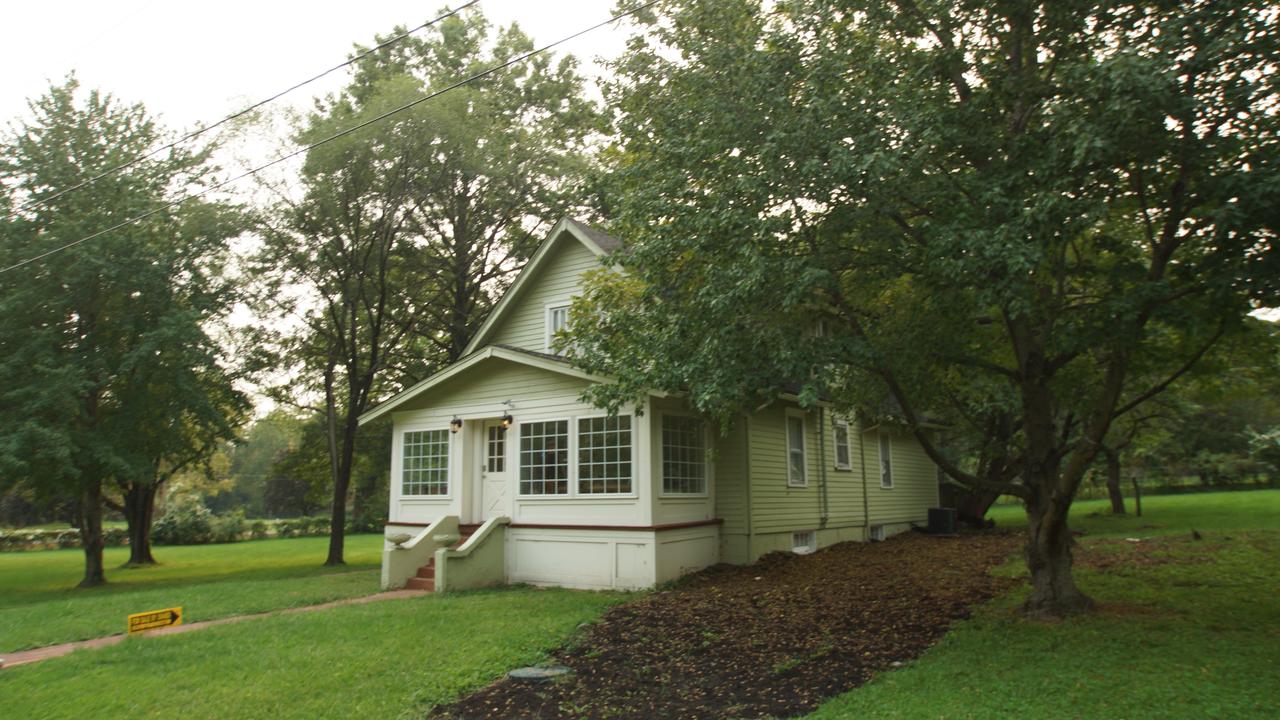 3 Bedroom Home / 4 Beds - Sleeps 8 / Near Concerts And Sports - thumb 0