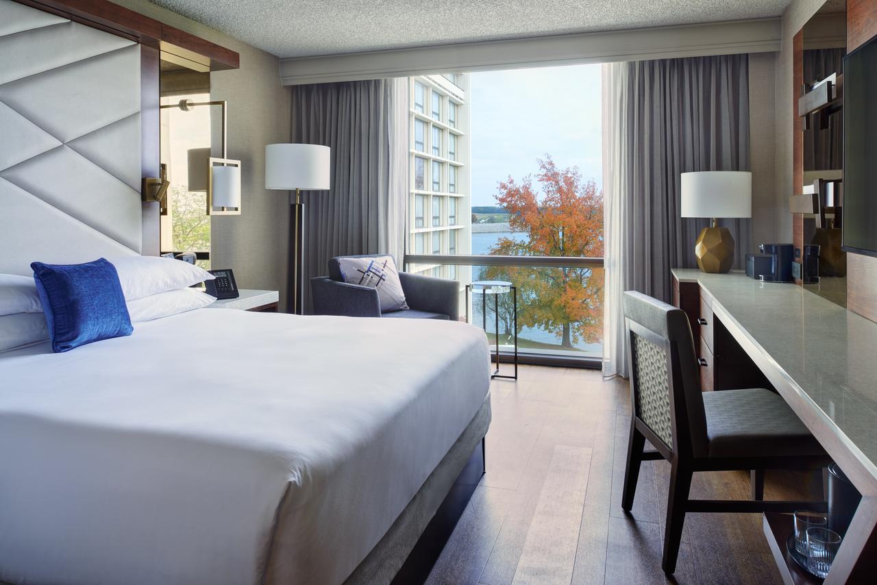 Kansas City Airport Marriott - thumb 23