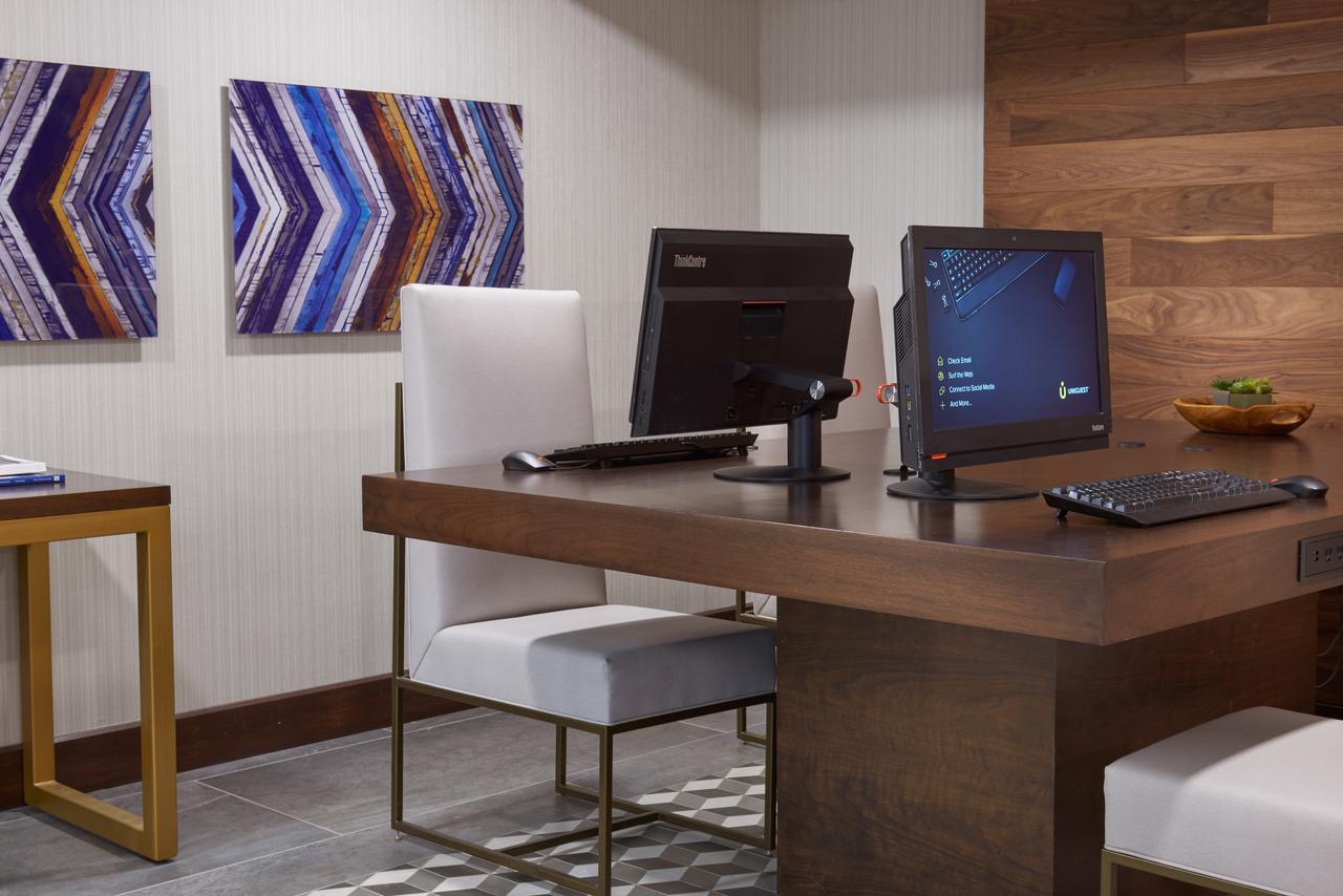 Kansas City Airport Marriott - thumb 16