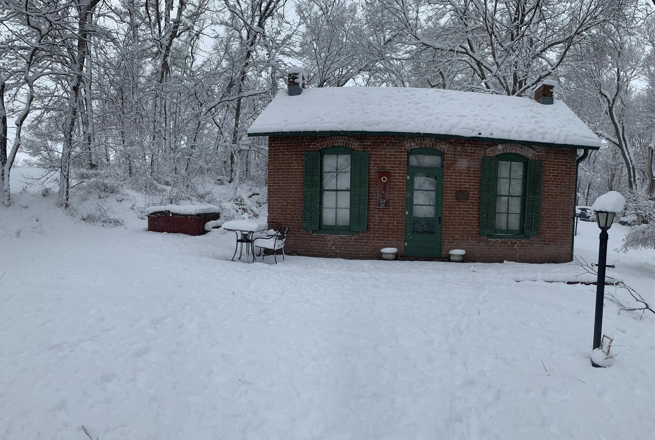 Pierce Cottage - thumb 1