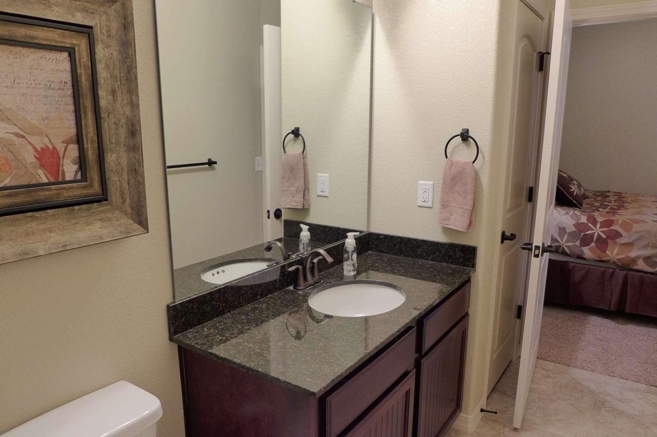 Majestic 200-107 - thumb 13