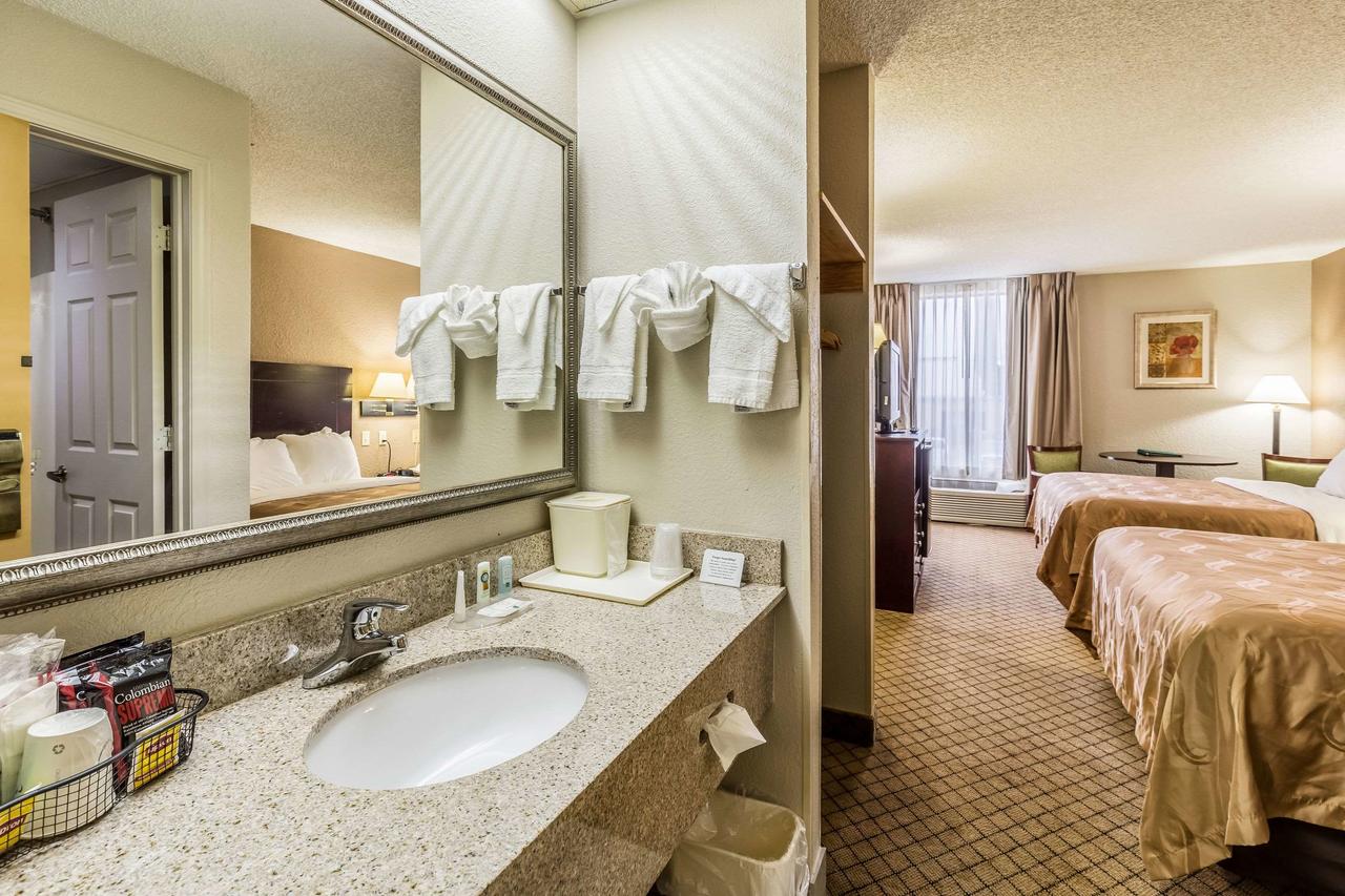Quality Inn Rolla - thumb 26
