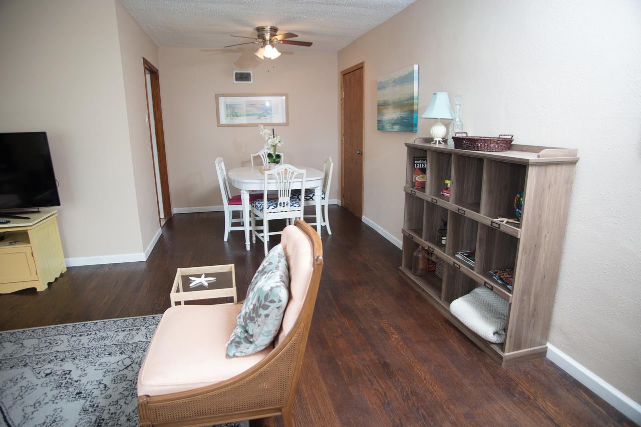 Sun-Filled 2 Bedroom Home - thumb 31