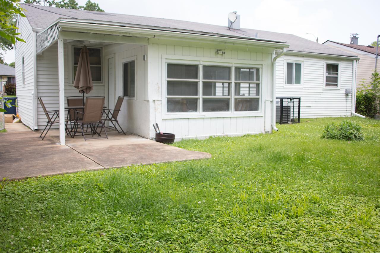 Sun-Filled 2 Bedroom Home - thumb 1