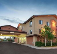 Super 8 by Wyndham Butte MT - Tourism Bookings