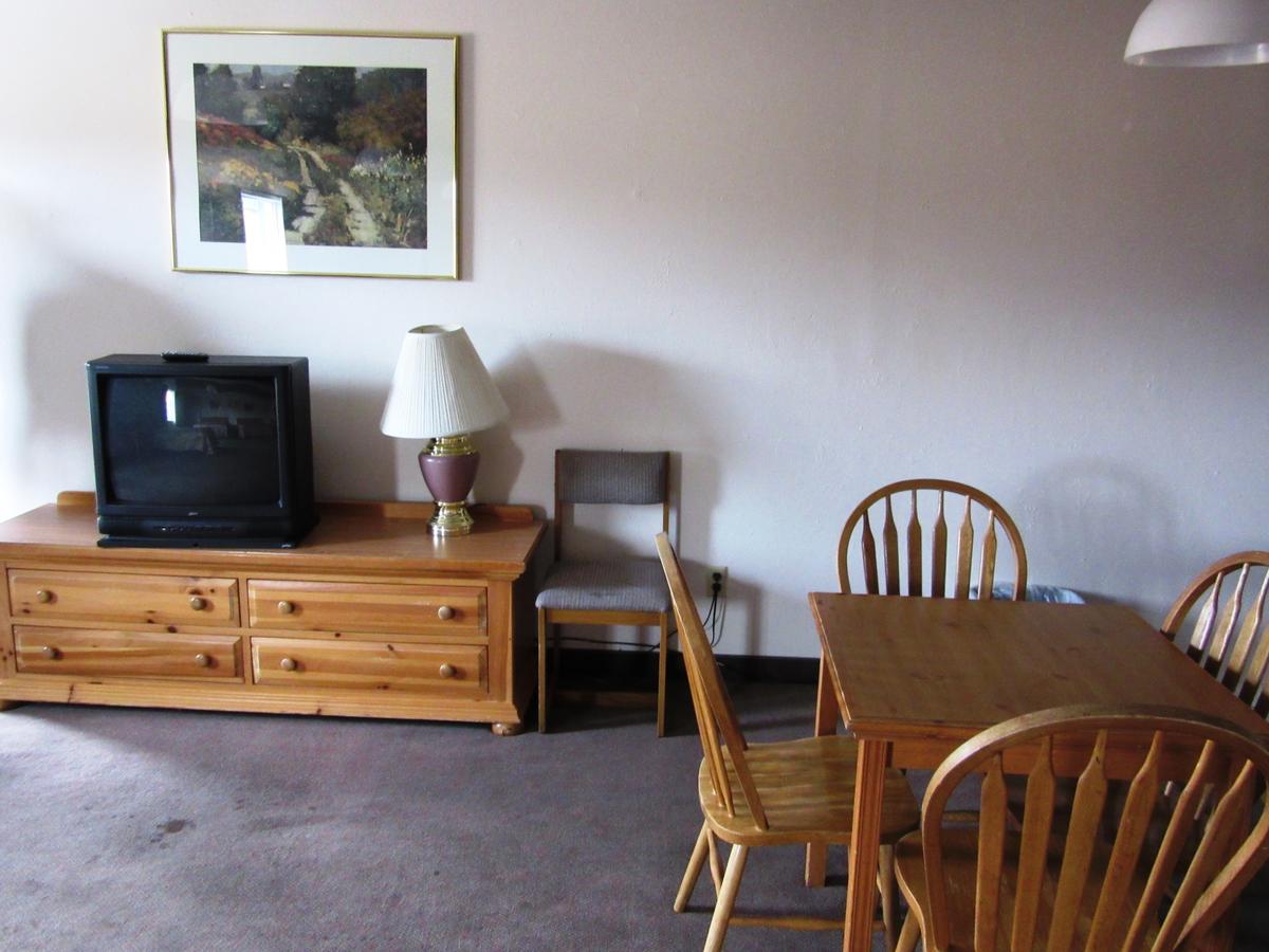 Yellowstone Country Inn - thumb 40