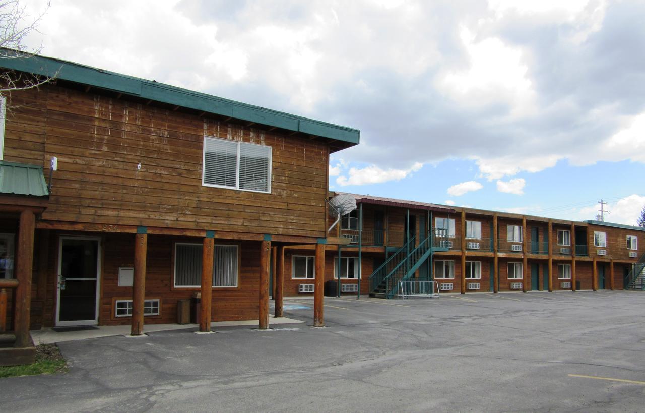 Yellowstone Country Inn - thumb 5