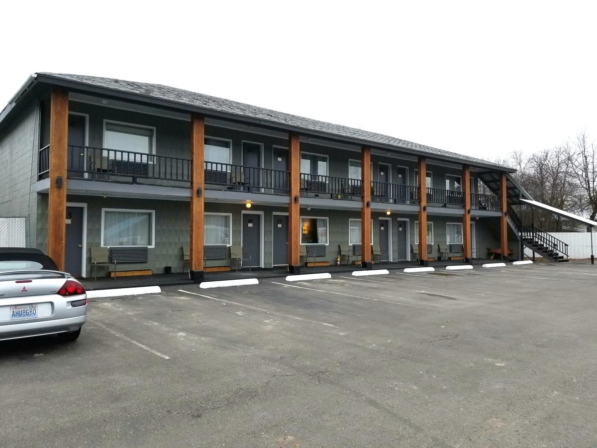 Sandman Motel - thumb 17