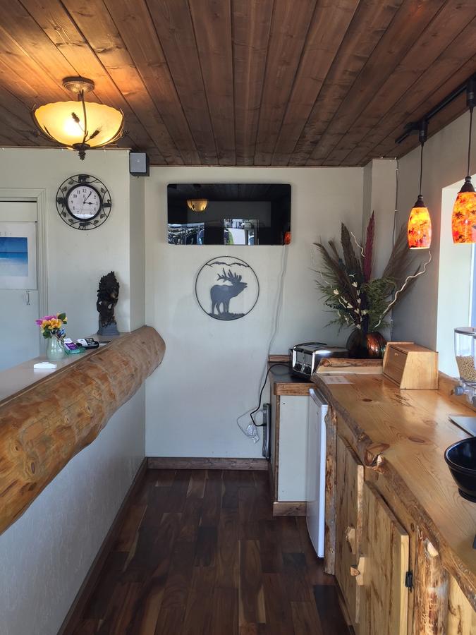 Sandman Motel - thumb 19