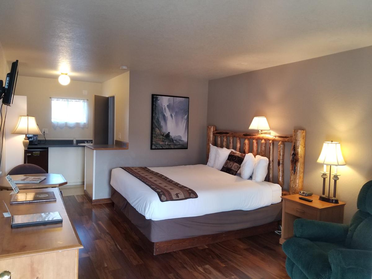 Sandman Motel - thumb 7