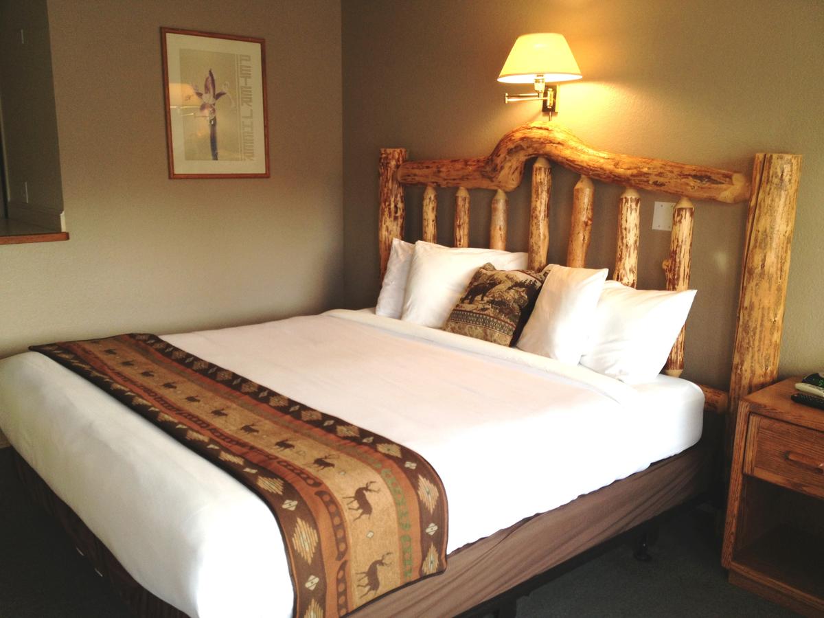 Sandman Motel - thumb 6