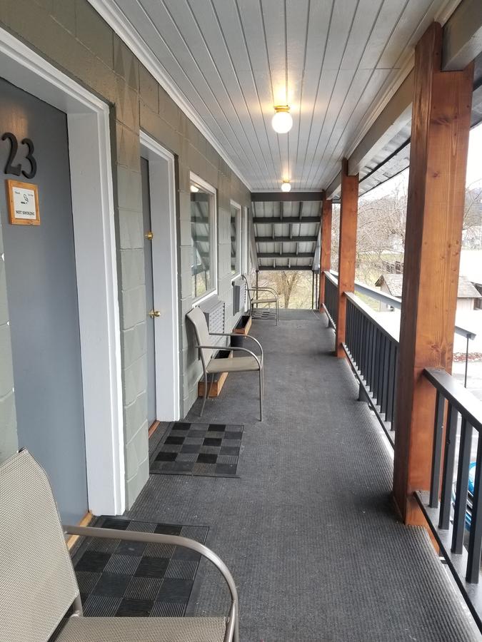 Sandman Motel - thumb 14