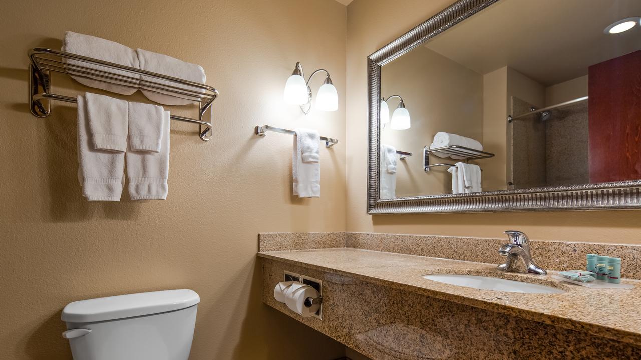 Best Western Shelby Inn & Suites - thumb 6