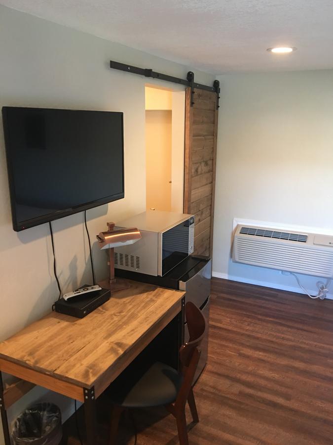 Evergreen Motel - thumb 26