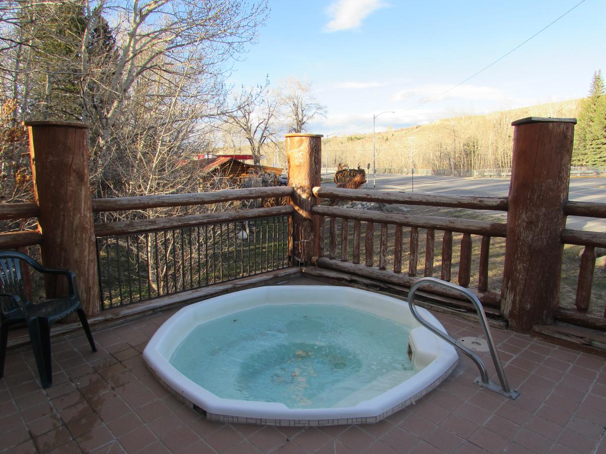 Beartooth Hideaway Inn & Cabins - thumb 15