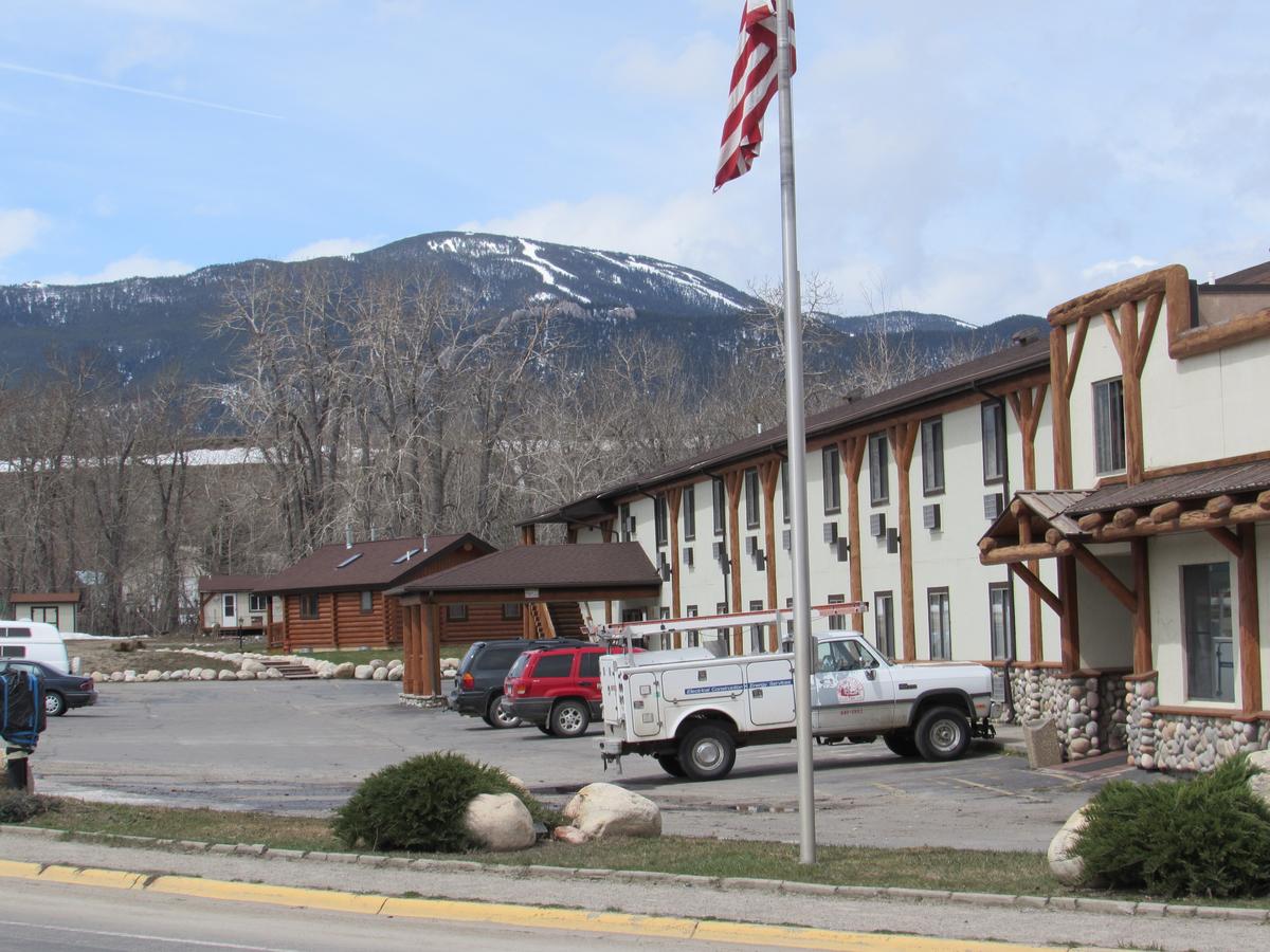 Beartooth Hideaway Inn & Cabins - thumb 29