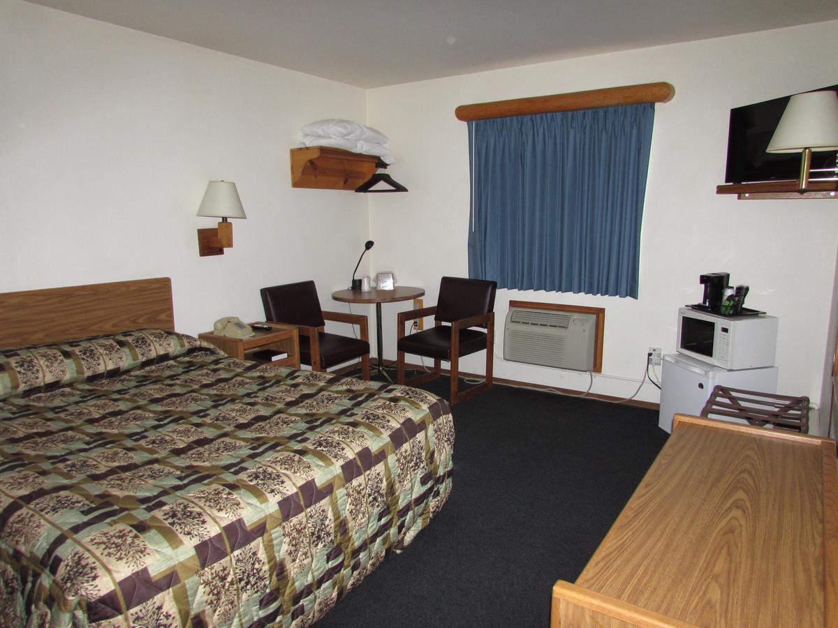 Beartooth Hideaway Inn & Cabins - thumb 19