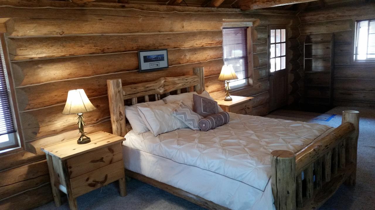 John's Cabin - thumb 5