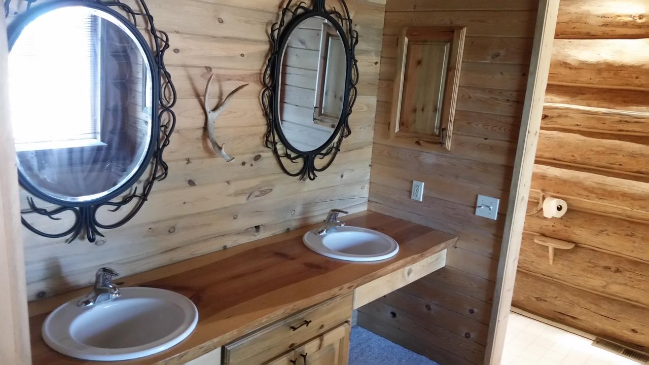 John's Cabin - thumb 17