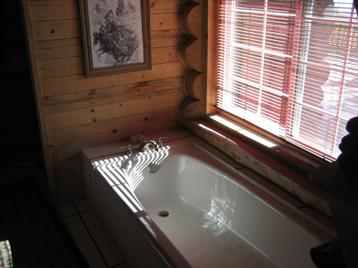 John's Cabin - thumb 18