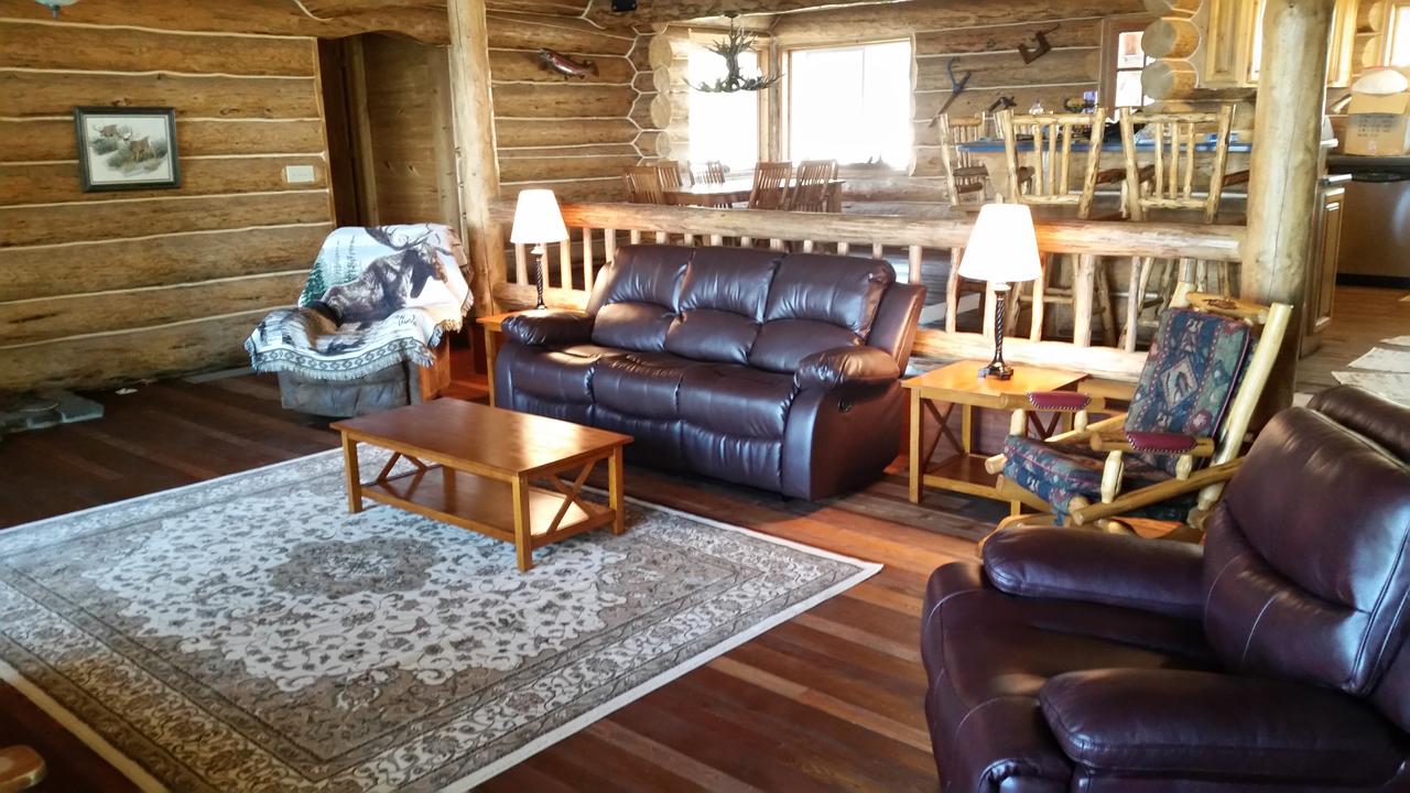 John's Cabin - thumb 1